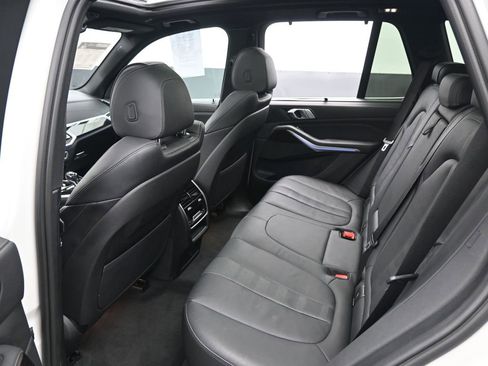 Used 2021 BMW X5 xDrive40i image 26