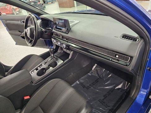Used 2024 Honda Civic Sport image 8