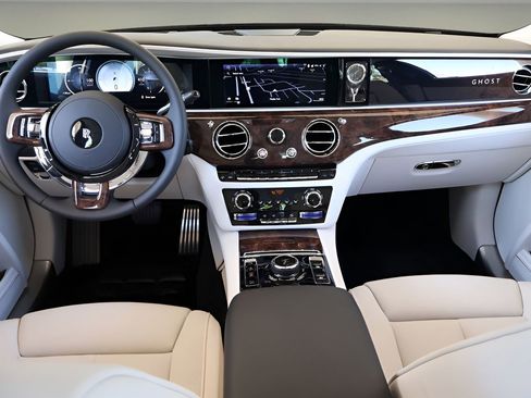 New 2026 Rolls-Royce Ghost AWD/4WD image 4