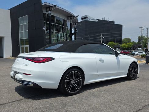 Used 2024 Mercedes-Benz CLE 300 4MATIC Cabriolet image 5