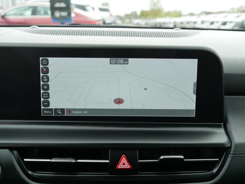 Used 2024 Kia Seltos EX AWD/4WD image 30