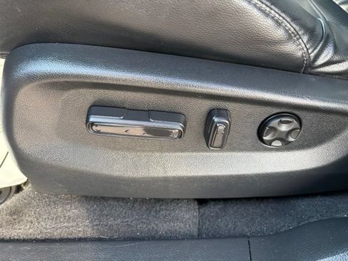 Used 2019 Honda CR-V EX-L image 17