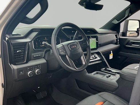 New 2026 GMC Sierra 2500 AT4 w/ AT4 Premium Plus Package AWD/4WD image 9