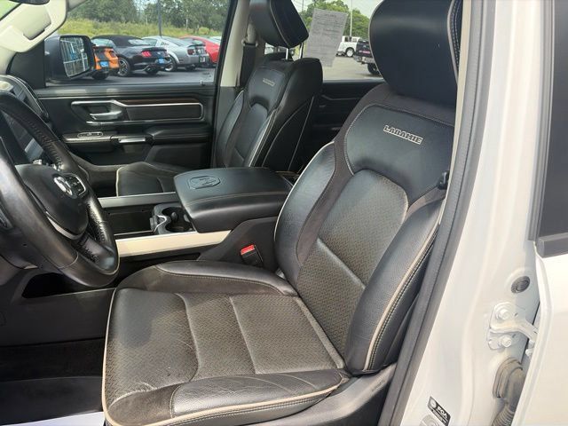 Used 2022 RAM 1500 Laramie AWD/4WD image 9