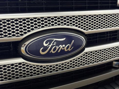 Used 2016 Ford F450 Platinum w/ FX4 Off Road Package AWD/4WD image 49