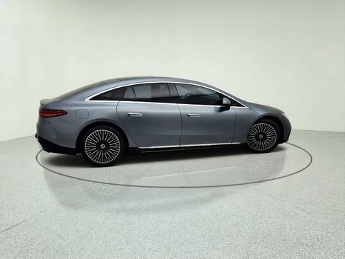 Used 2022 Mercedes-Benz EQS 450+ Sedan image 7