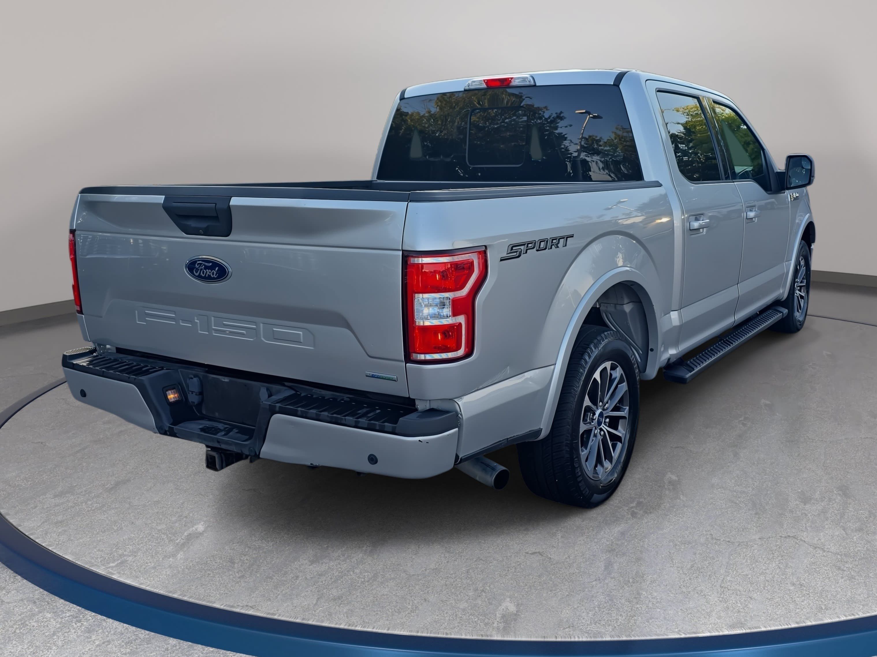 Used 2019 Ford F150 XLT w/ Equipment Group 302A Luxury RWD image 5