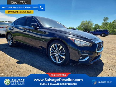 Used 2018 INFINITI Q50 Luxe w/ Essential Package (3.0T Luxe) AWD/4WD image 5