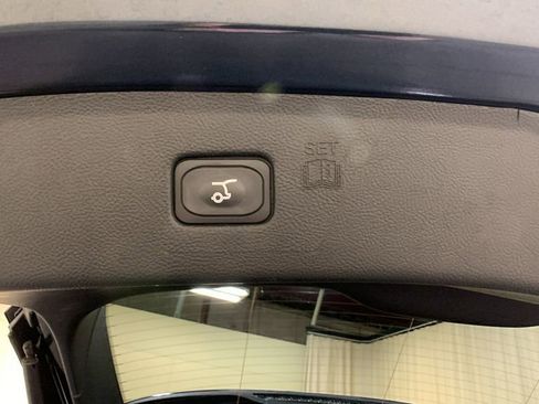 Used 2024 Ford Edge SEL w/ Convenience Package image 21