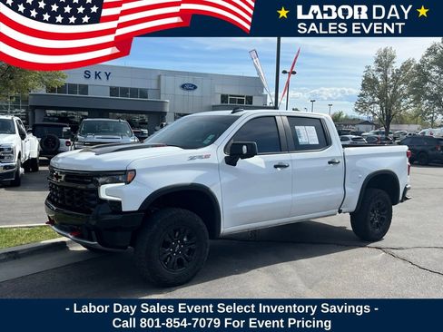 Used 2023 Chevrolet Silverado 1500 ZR2 w/ Technology Package AWD/4WD image 1