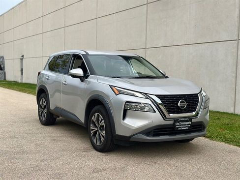 Used 2021 Nissan Rogue SV image 4