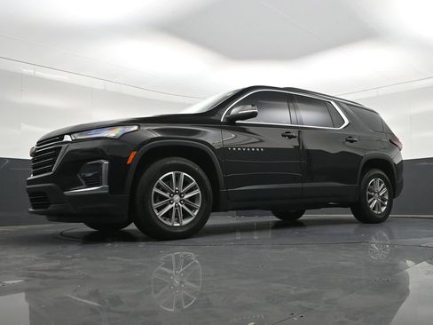 Used 2023 Chevrolet Traverse LT FWD image 21