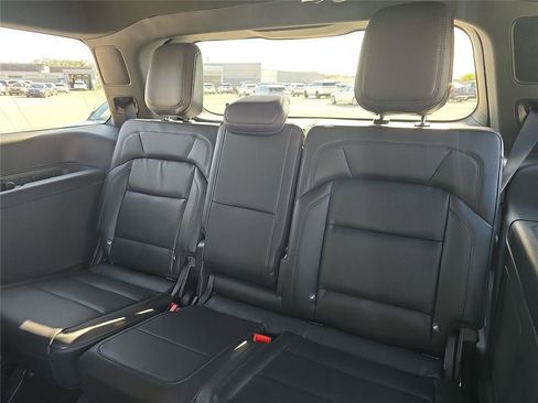 New 2026 Lincoln Navigator Reserve w/ Jet Appearance Package AWD/4WD image 11