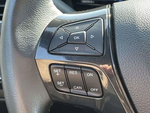 Used 2019 Ford Explorer XLT w/ Equipment Group 202A FWD image 21