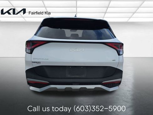 Used 2023 Kia Sportage EX AWD/4WD image 4