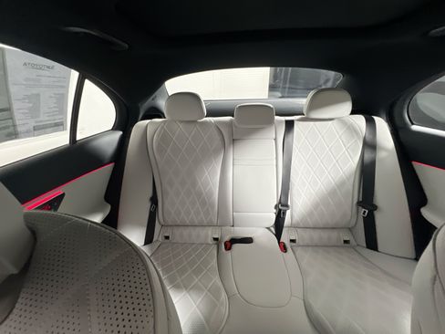 Used 2024 Mercedes-Benz E 350 4MATIC Sedan image 32