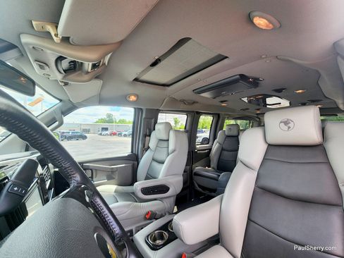 Used 2020 Chevrolet Express 2500 w/ Enhanced Convenience Package RWD image 28