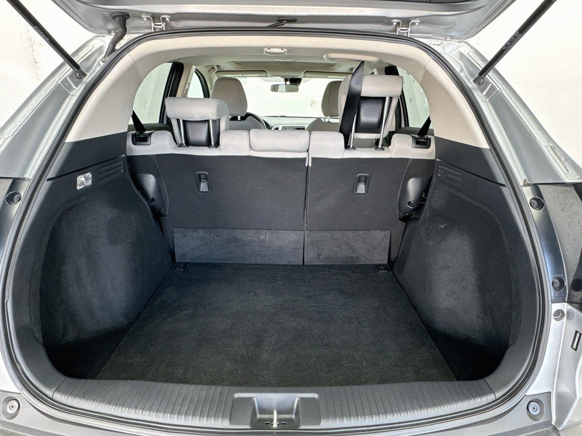 Used 2019 Honda HR-V EX image 17