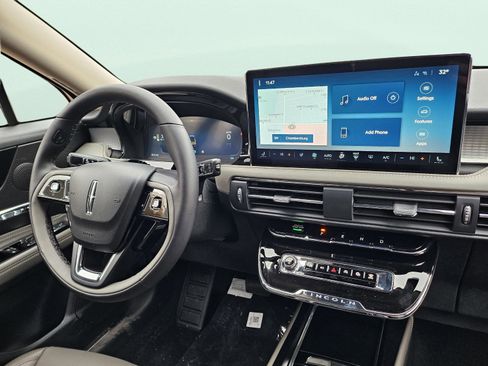 New 2026 Lincoln Corsair Premiere image 21