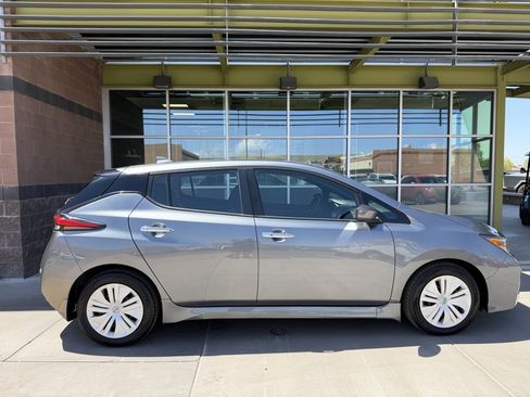 Used 2024 Nissan Leaf S FWD image 9
