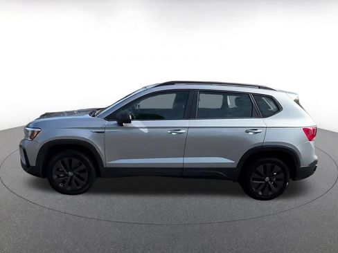 Used 2024 Volkswagen Taos S FWD image 9