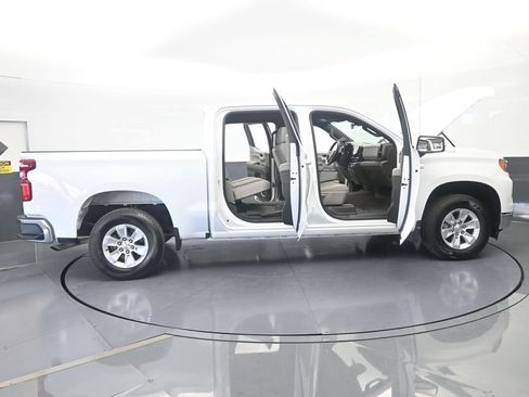 Used 2025 Chevrolet Silverado 1500 LT RWD image 58