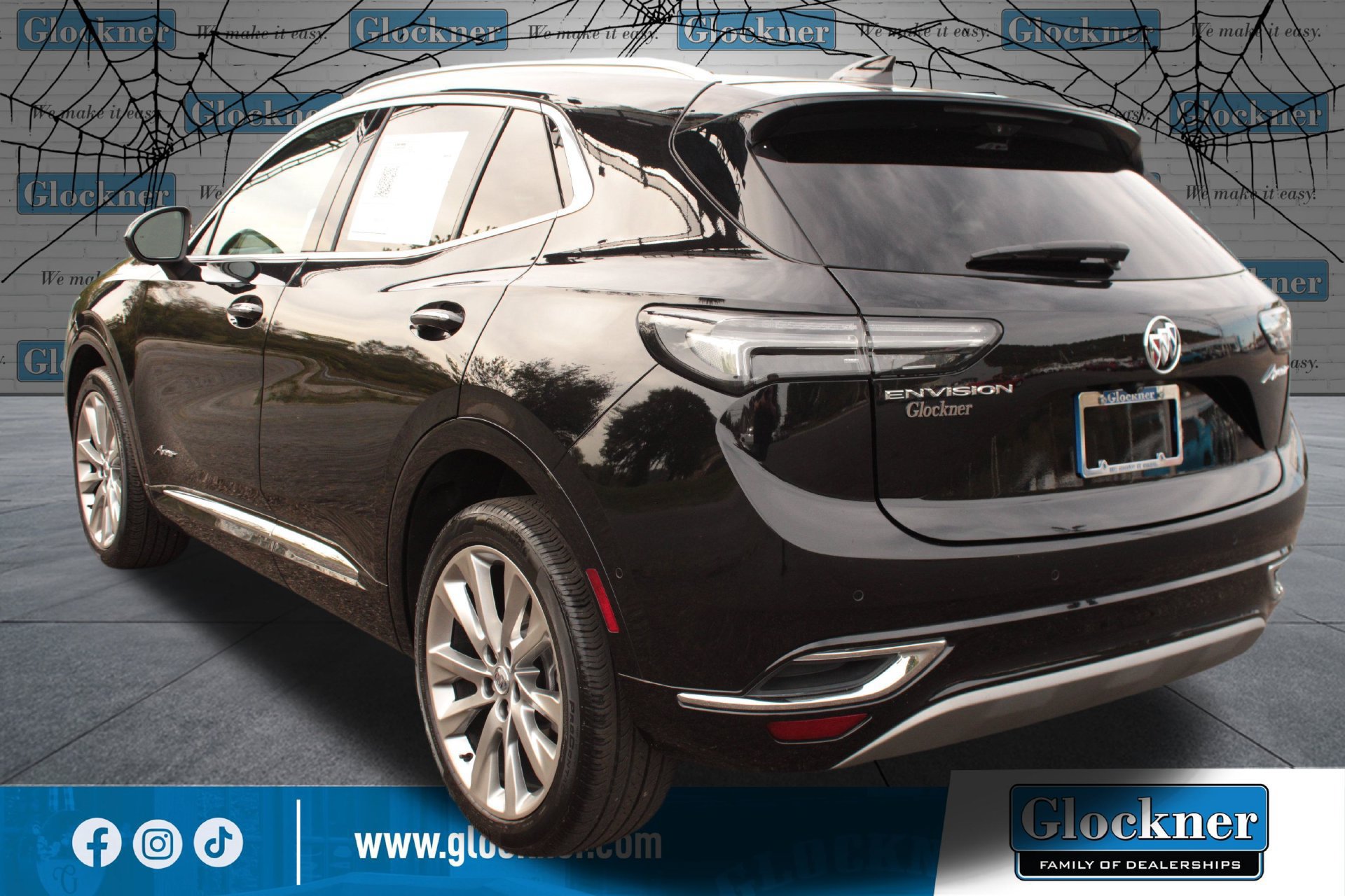 Used 2022 Buick Envision Avenir w/ Technology Package II FWD image 11