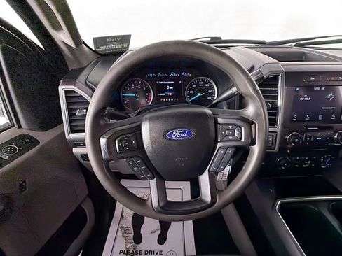 Used 2018 Ford F250 XLT w/ XLT Premium Package image 11