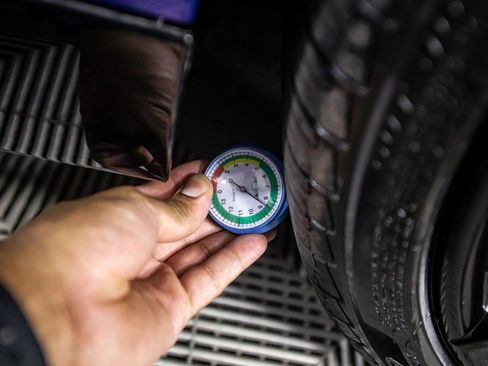 Used 2024 BMW 230i 230i w/ M Sport Package image 38