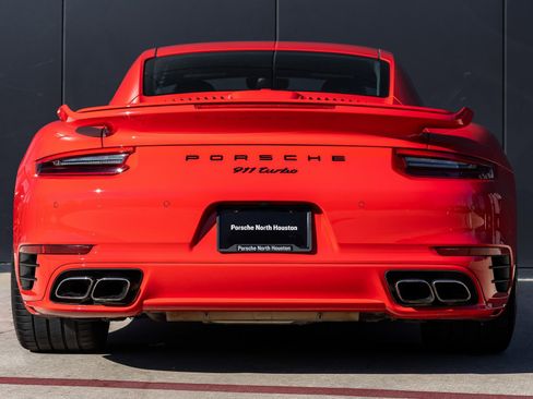 Used 2018 Porsche 911 Turbo image 10