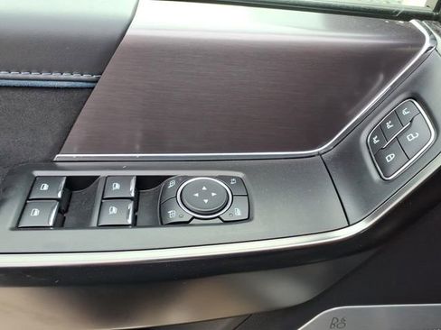 Used 2024 Ford F150 Platinum w/ Equipment Group 702A High image 12