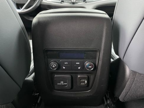 Used 2024 Buick Enclave Premium FWD image 29
