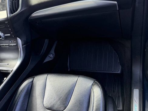 Used 2019 Ford Edge Titanium w/ Equipment Group 301A image 17