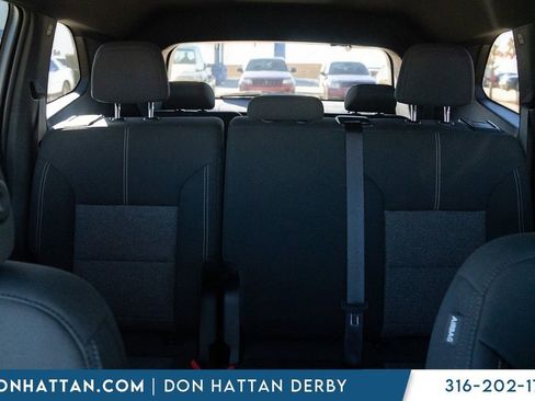 Used 2025 GMC Acadia Elevation image 12