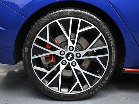 Used 2023 Hyundai Elantra N image 13