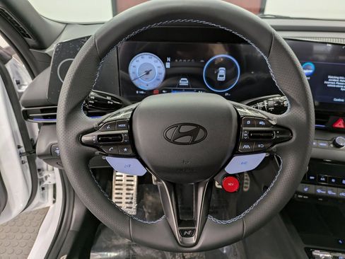 Used 2025 Hyundai Elantra N image 20