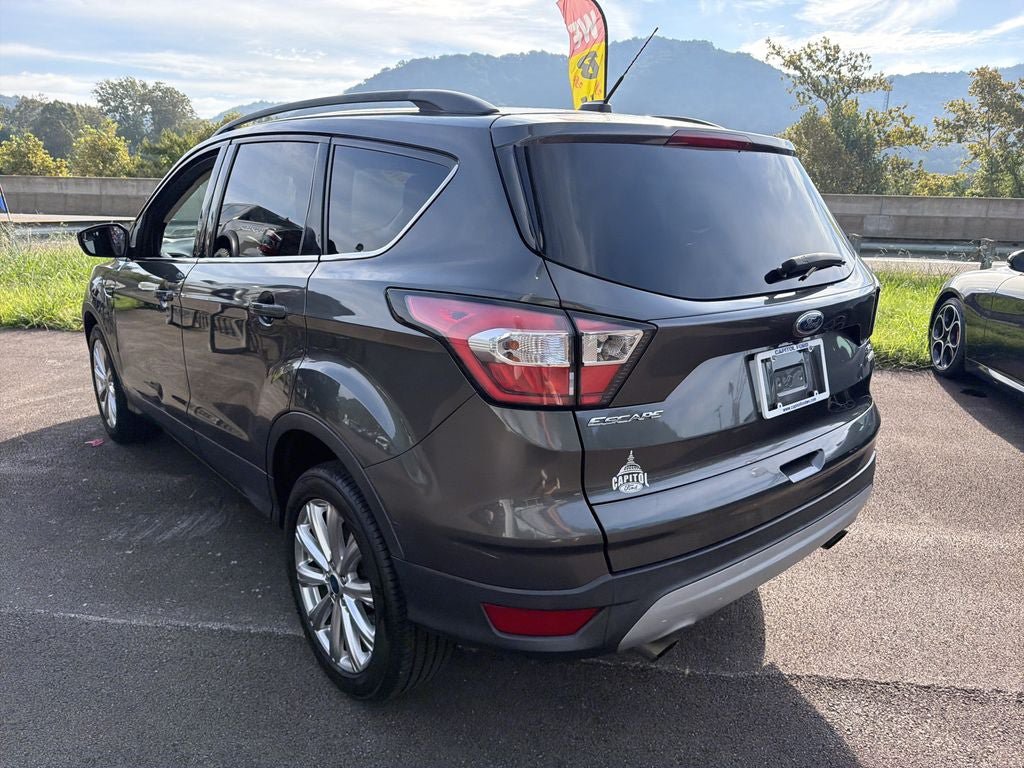 Used 2018 Ford Escape SE FWD image 6