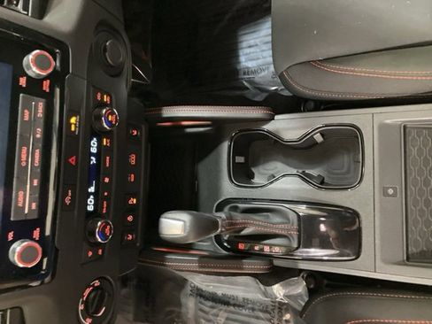 Used 2023 Nissan Frontier PRO-4X w/ Pro Convenience Package image 18