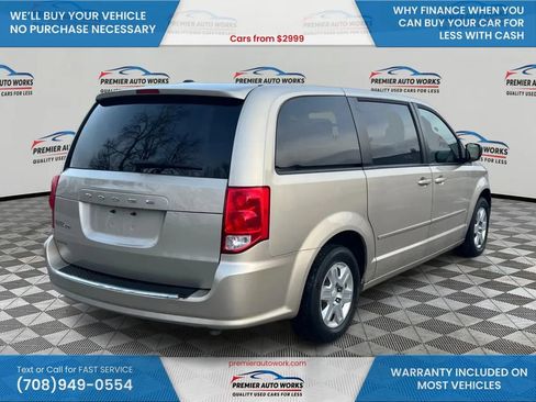Used 2012 Dodge Grand Caravan SE image 4
