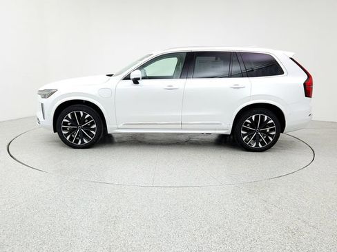 New 2026 Volvo XC90 T8 Ultra w/ Protection Package Premier image 8