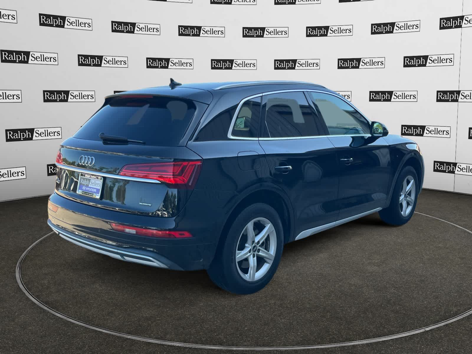Used 2021 Audi Q5 2.0T Premium w/ Convenience Package AWD/4WD image 5