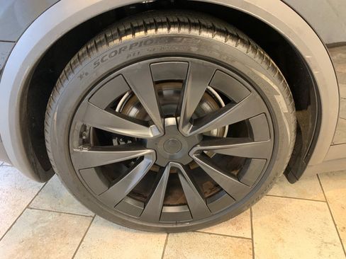 Used 2023 Tesla Model X AWD/4WD image 10