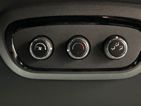 Used 2024 Dodge Durango GT AWD/4WD image 68
