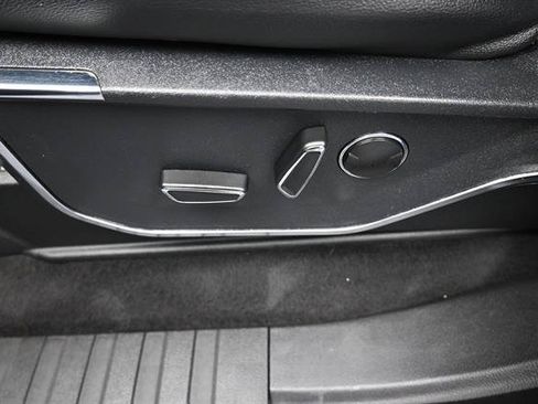 Used 2023 Ford F150 Lariat w/ Equipment Group 502A High AWD/4WD image 9