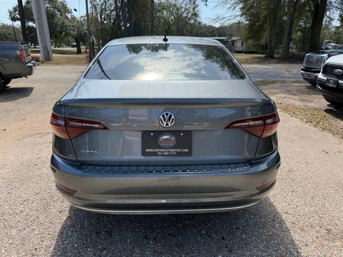 Used 2019 Volkswagen Jetta SE image 6
