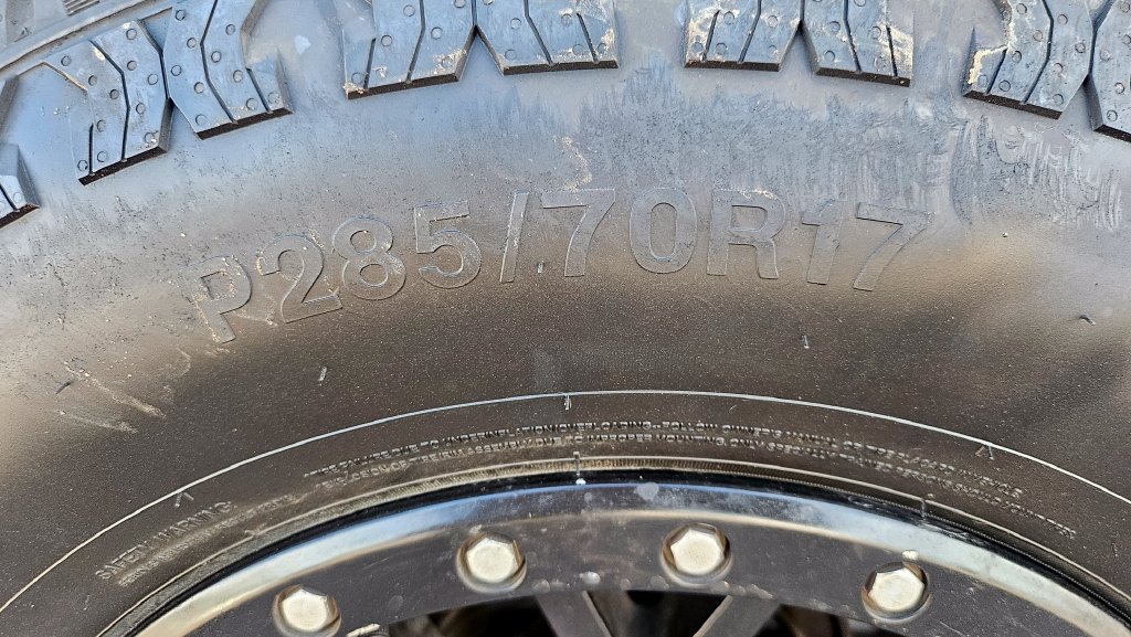 Used 2019 RAM 1500 Classic SLT RWD image 14