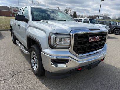 Used 2018 GMC Sierra 1500 4x4 Double Cab w/ Sierra Convenience Package
