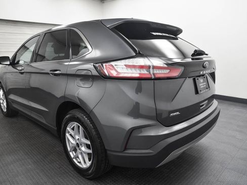Used 2023 Ford Edge SEL image 5