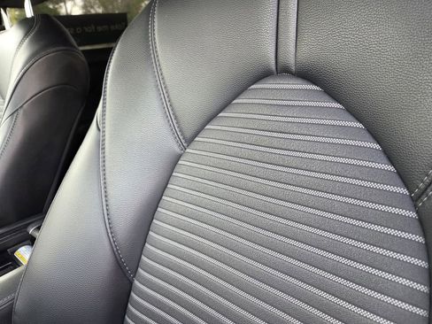 Used 2021 Toyota Highlander XSE image 16