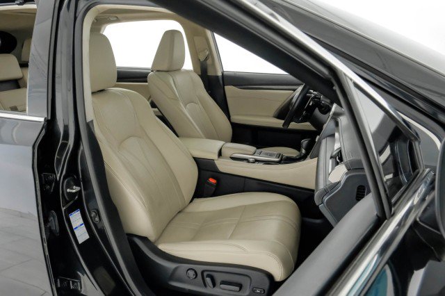 Used 2022 Lexus RX 350 AWD w/ Luxury Package image 37